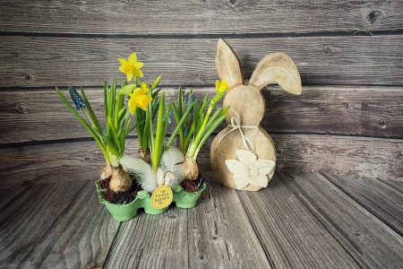 Osterdeko mit Eierkarton