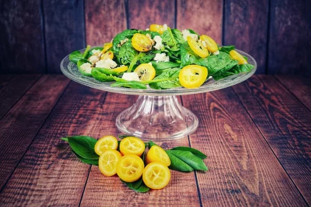 Spinatsalat mit Kumquats