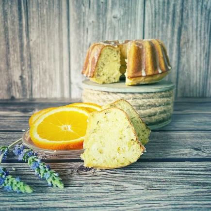 Lavendel-Orange-Gugelhupf