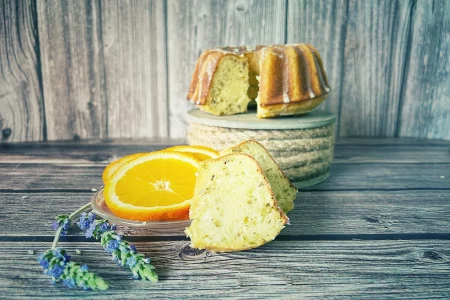 Lavendel-Orange-Gugelhupf