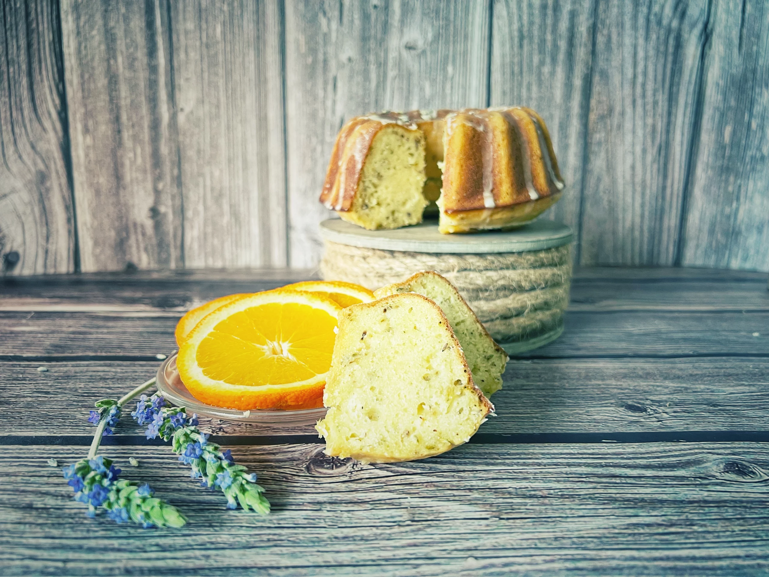 Lavendel-Orange-Gugelhupf