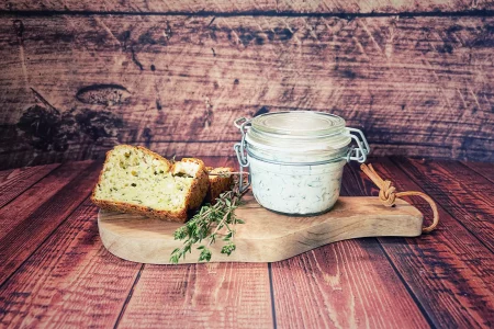 Zucchinibrot mit Feta