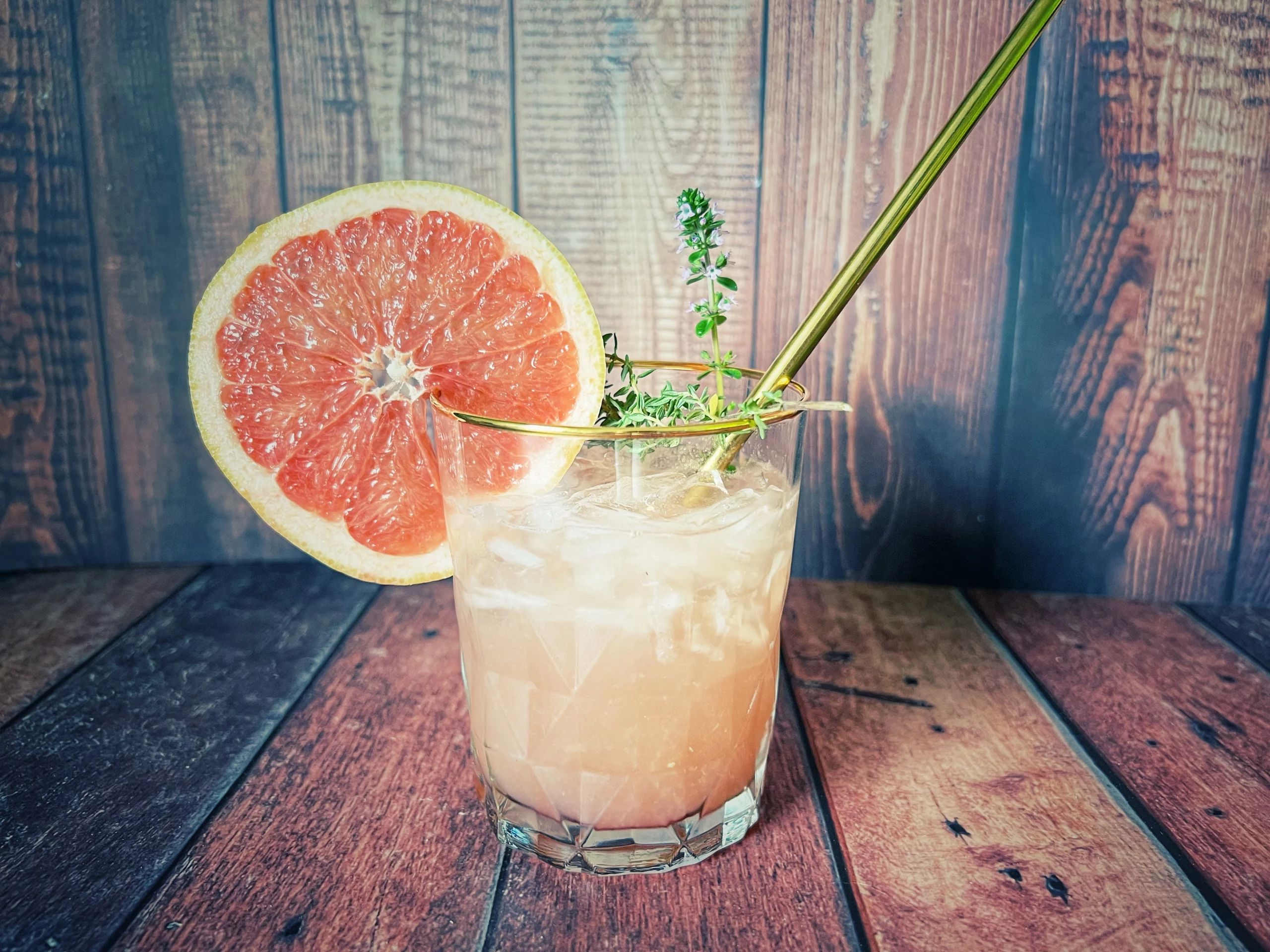 Grapefruit-Thymian-Mocktail