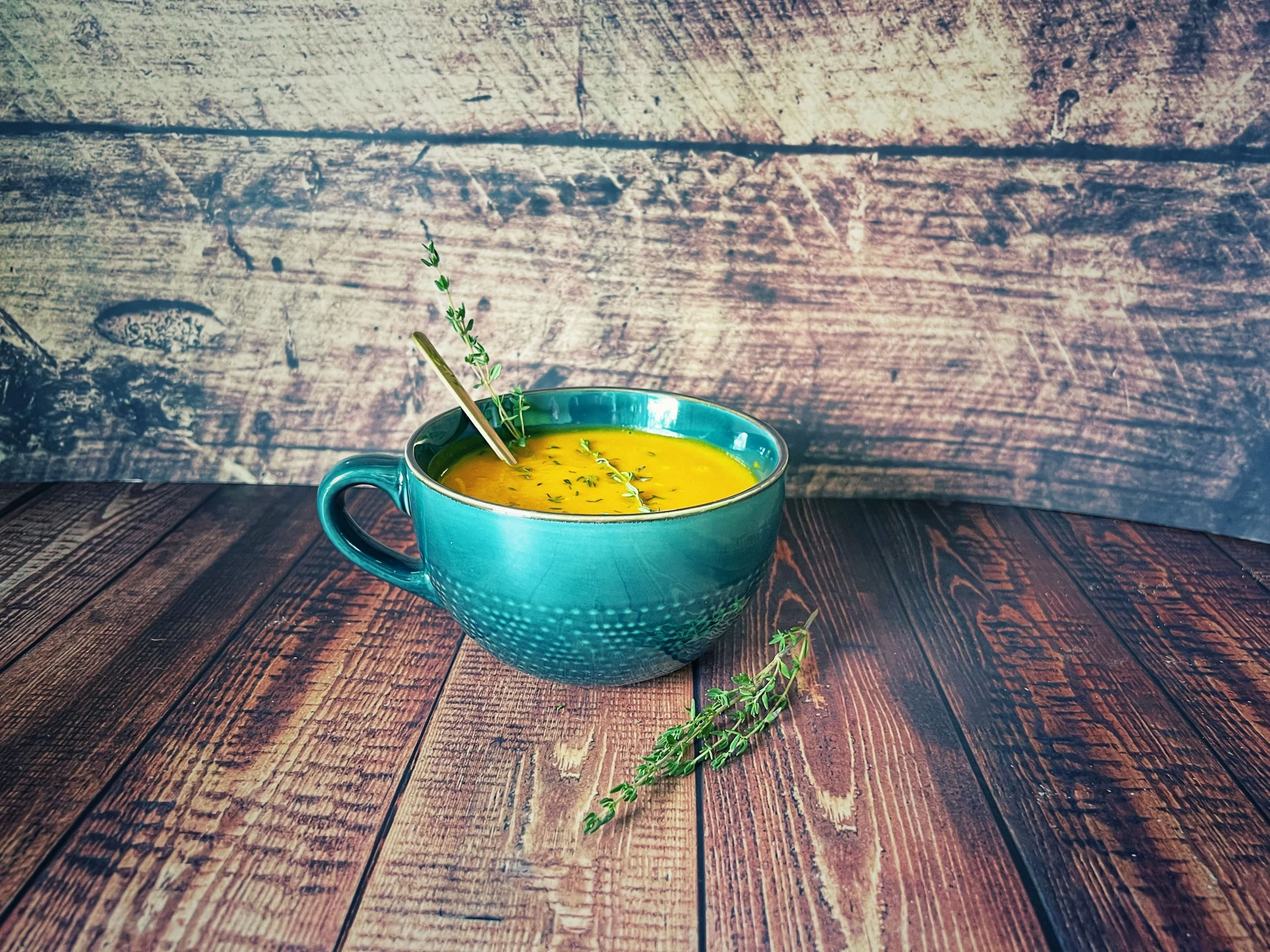 Kürbissuppe mit Thymian