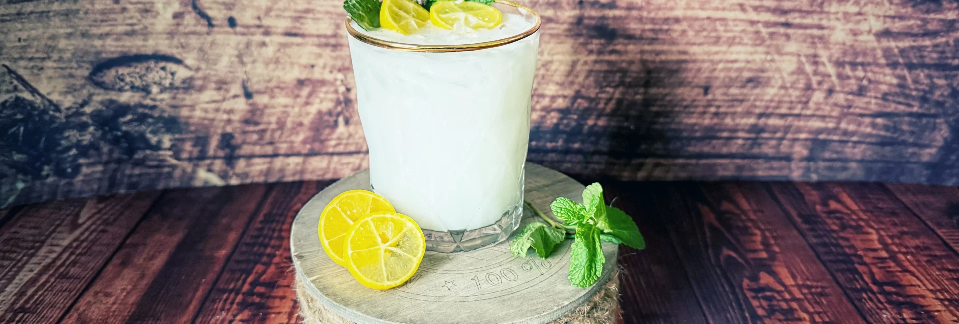 Minz-Limequat-Kokos-Mocktail