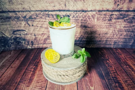 Minz-Limequat-Kokos-Mocktail