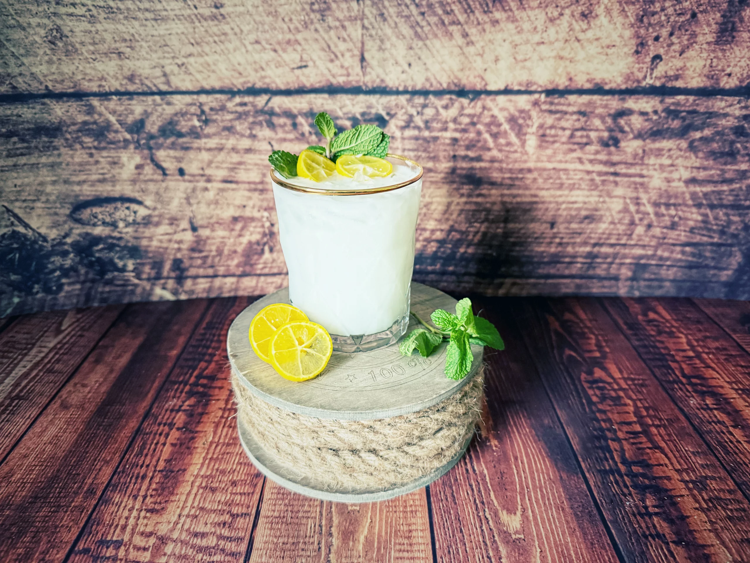 Minz-Limequat-Kokos-Mocktail