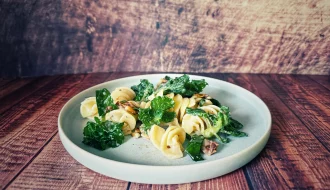 Pasta mit Flower Sprout