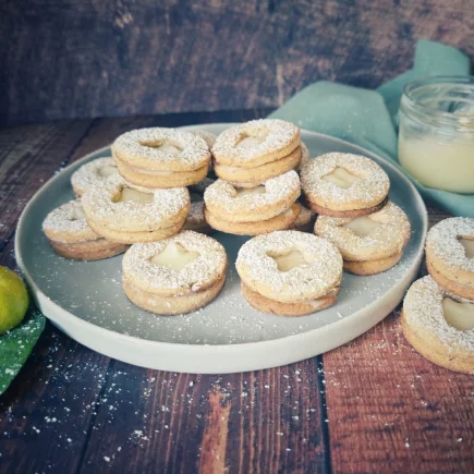 Linzer Kekse mit Pursha-Limetten-Curd