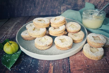 Linzer Kekse mit Pursha-Limetten-Curd